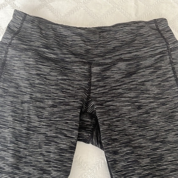 Athleta space dye capri leggings - Picture 2 of 3